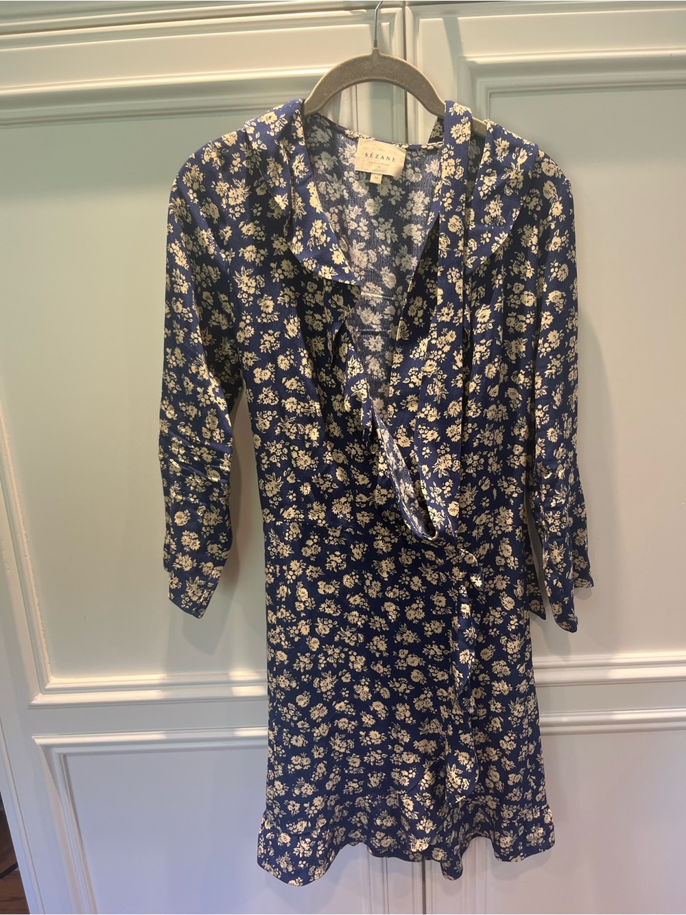 Sezane size 34 Navy Floral Wrap Dress